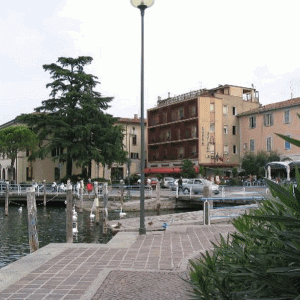 iseo-front.gif